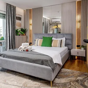 Romana Vibe Elegance In The Heart Of The Apartment