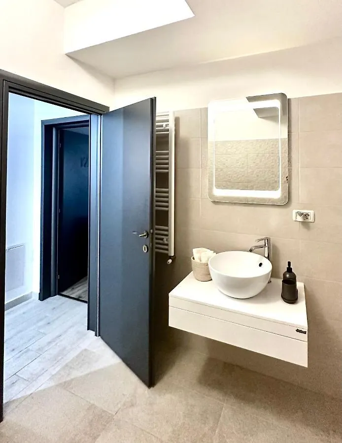 Tree House Apartment Bucharest