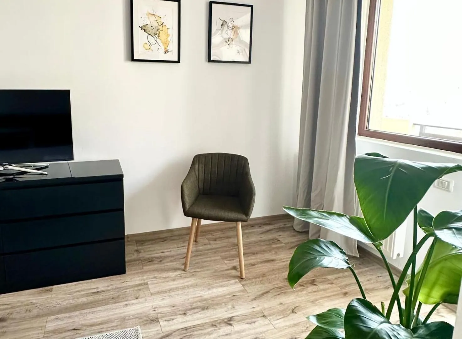 Tree House Apartment Bucharest